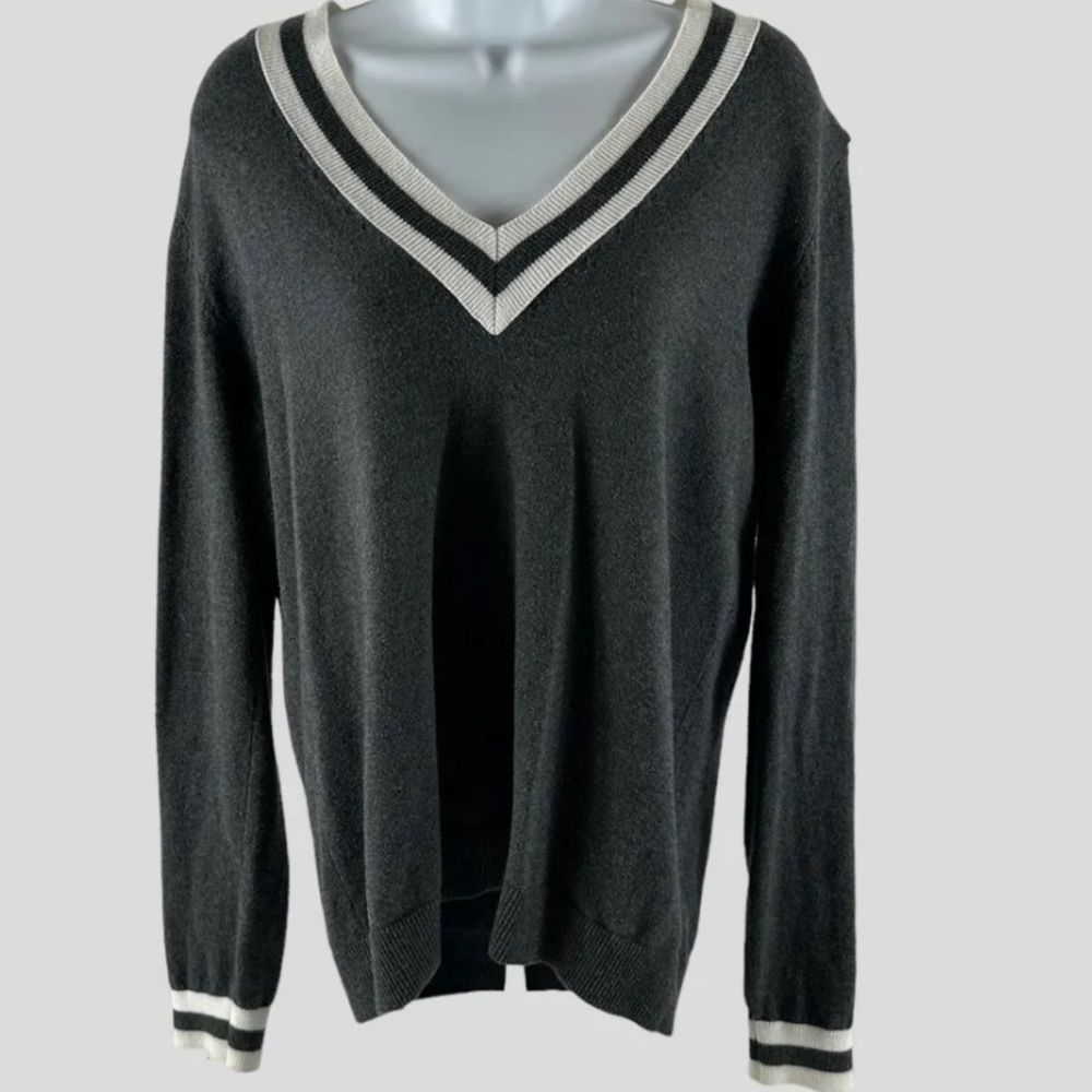 Old Navy Women’s Large Gray White  V-Neck Sweater Pullover Long Sleeve
